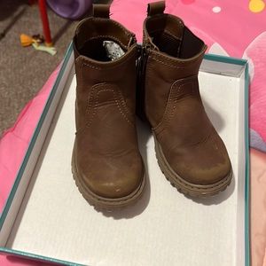 Toddler boots size 8c